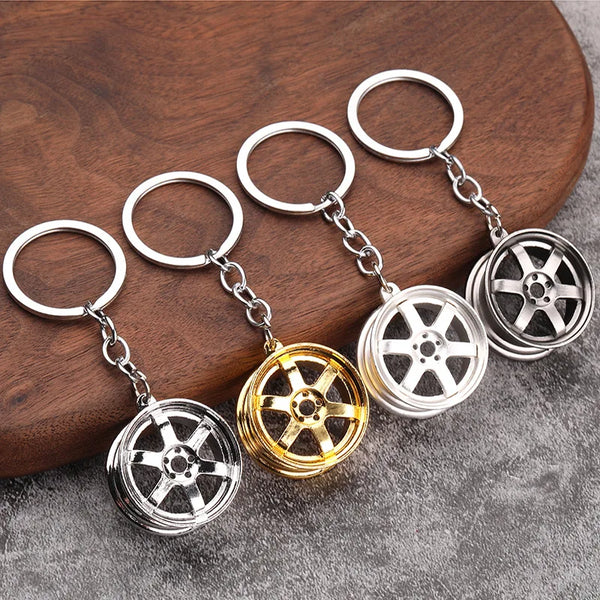 Creative Car Wheel Keychains for Man Simple Metal Hub Pendant Key Ring Jewelry Accessories Gifts