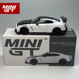 MINI GT 1:64 Nissan GTR 2024 Brilliant White Pearl Legierungsautomodell 1045